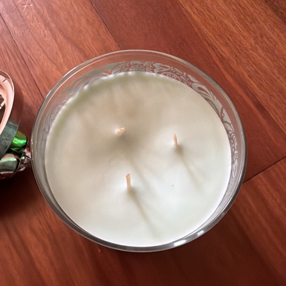 Bath & Body Works Mint Chocolate Scented Jar Candle Green Holiday Multiple Wicks - Picture 5 of 5